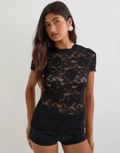 Axelle Hooded Top in Floral Lace Black