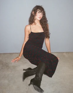 Darsih Maxi Dress in Lips Flock Black