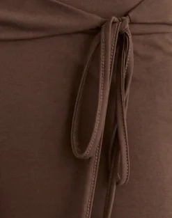 Donata Trouser in Cupro Dark Brown