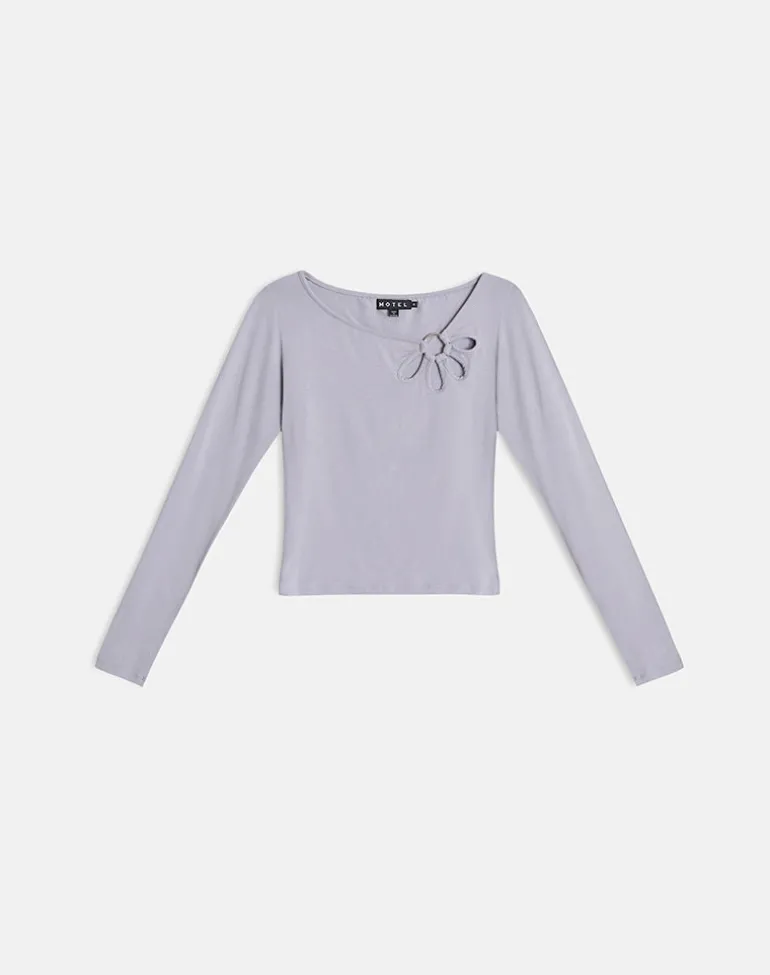 Donela Long Sleeve Top with Flower Ring in Lilac Grey