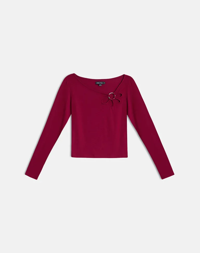 Donela Long Sleeve Top with Flower Ring in Burgundy