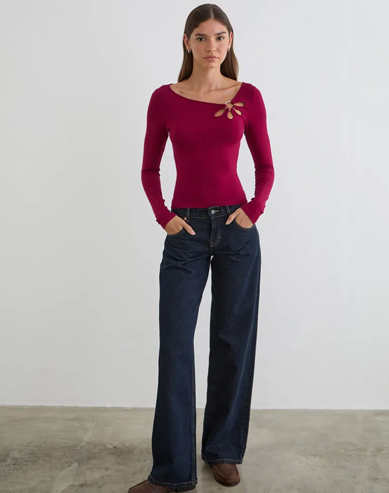 Donela Long Sleeve Top with Flower Ring in Burgundy