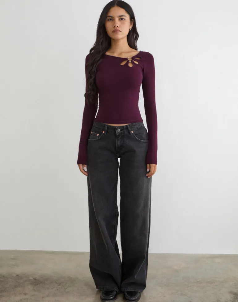 Donela Long Sleeve Top with Flower Ring in Redwood