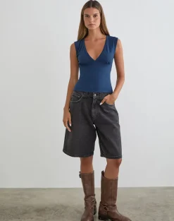 Emberly Plunge Top in Navy