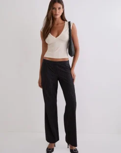 Emberly Plunge Top in Tofu