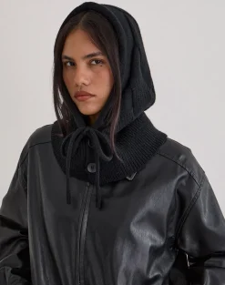Hood Hat in Knit Black