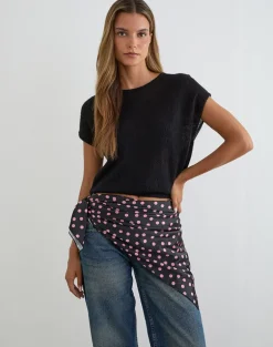 Kavra Scarf in Black Satin Scattered with Pink Polka