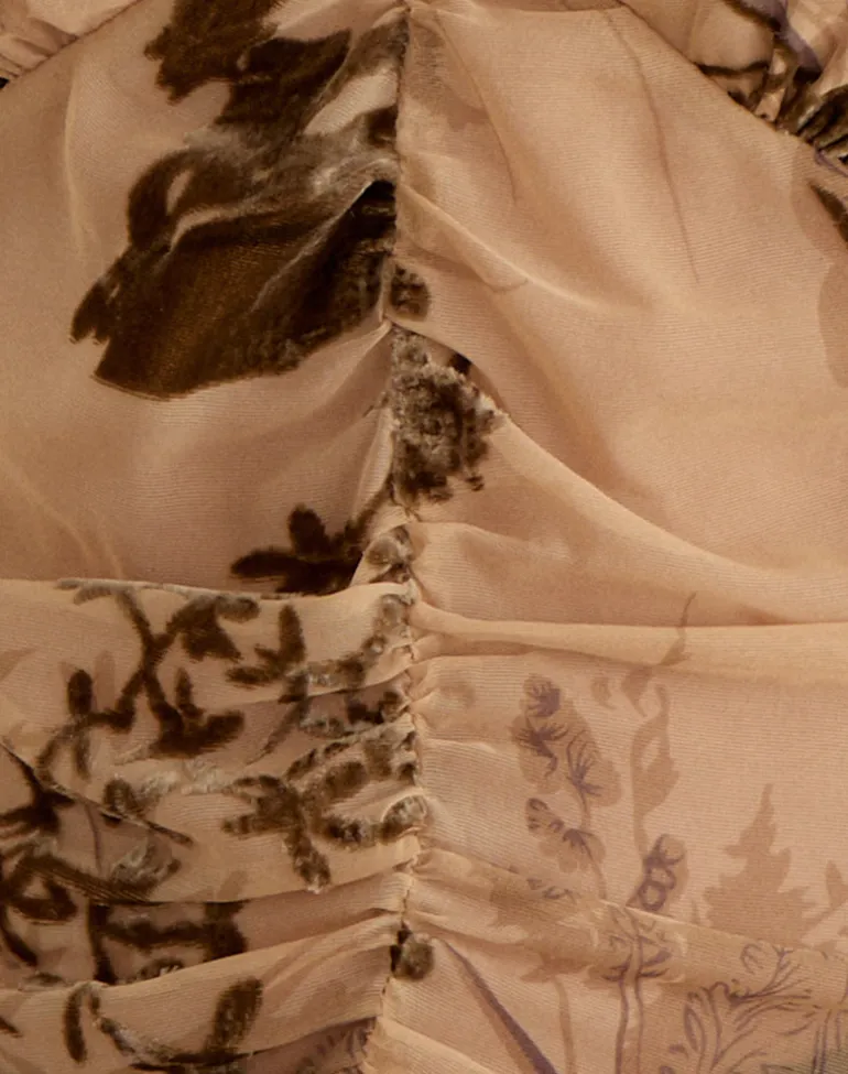 Lentera V-Neck Top in Floral Devore Beige