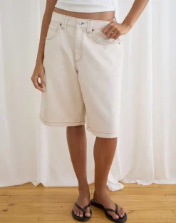 Low Rise Denim Skater Short in Off White