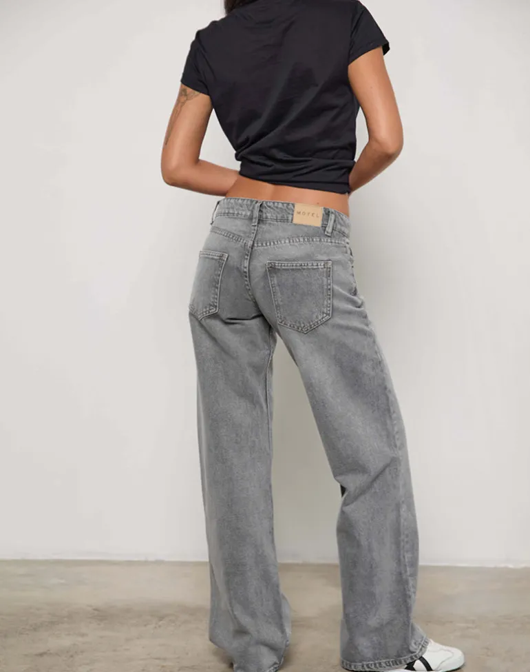 Low Rise Parallel Jeans in Grey Wash