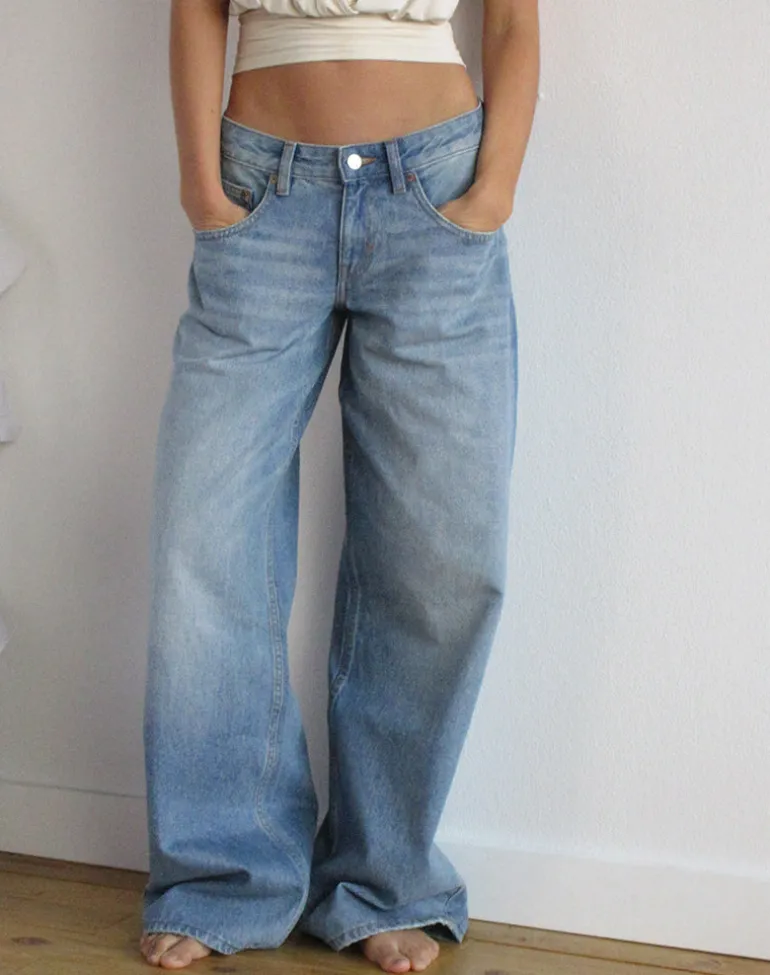 Low Rise Roomy Jeans in Bright Blue Used