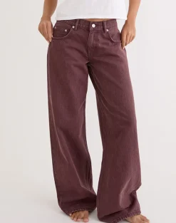 Low Rise Roomy Jeans in Burgundy