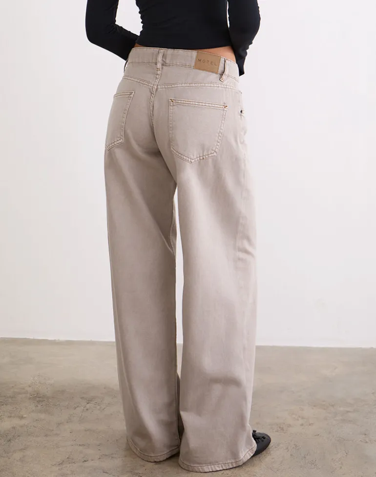 Low Rise Roomy Jeans in Pebble