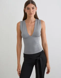 Lynod Plunge Top in Grey