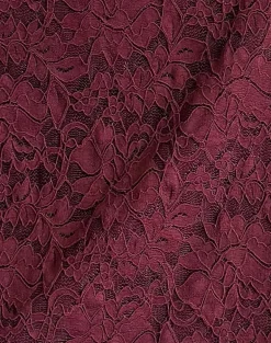 Nidya Mini Skirt in Lace Burgundy with Pink Binding