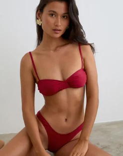 Pali Bikini Top in Shine Red