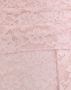 Prilla Halterneck Top in Lace Soft Pink