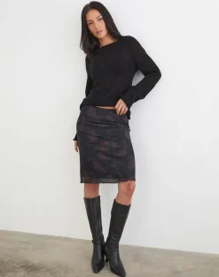 Rajhu Midi Skirt in Dynamic Rose