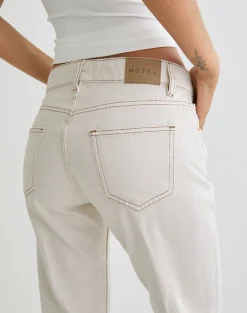 Rigid Low Rise Flare Jeans in Off White