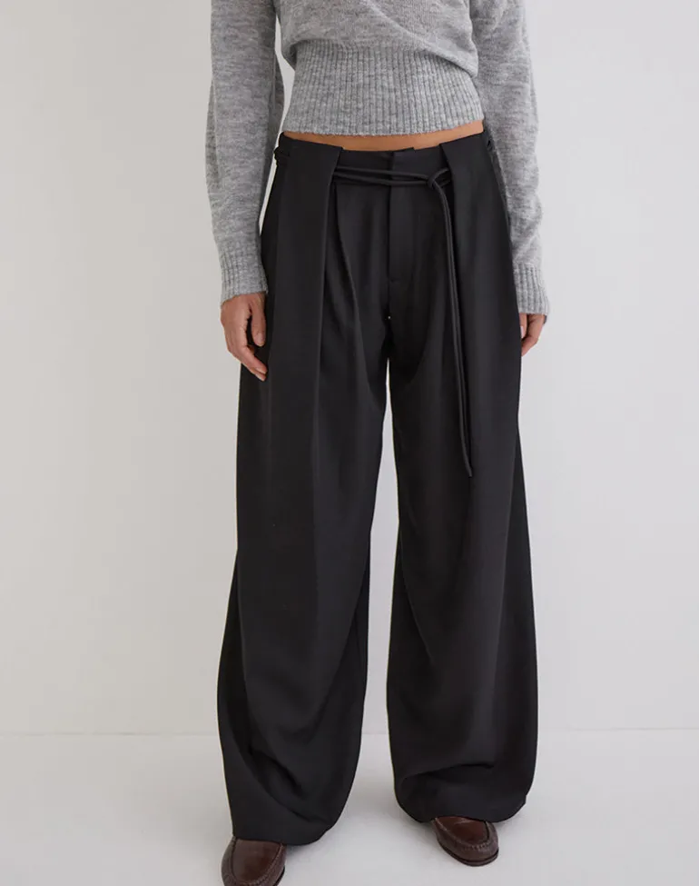 Rivela Tie Waist Trouser in Black