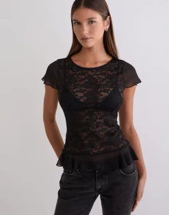 Roselani Ruffle Hem Top in Lace Black