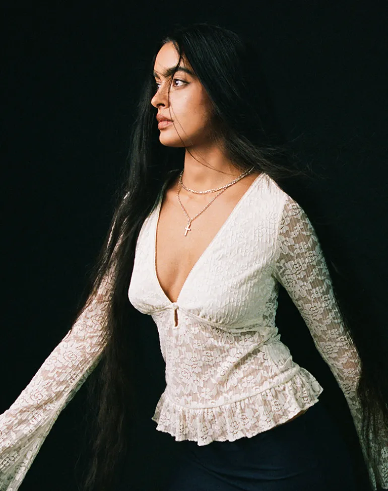 Roselle Keyhole Long Sleeve Top in Lace Ivory