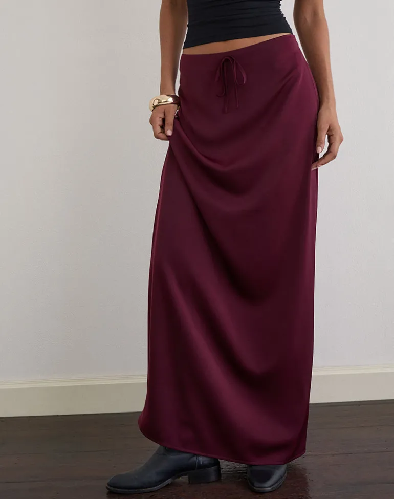 Sarinem Maxi Skirt in Satin Burgundy