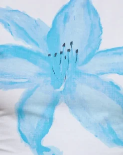 Sutin Tee in White Painted Flower Blue
