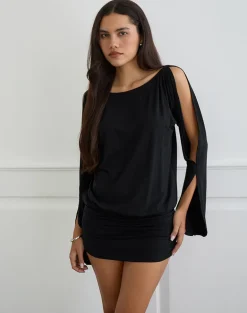 Sybe Cut Batwing Sleeve Mini Dress in Black