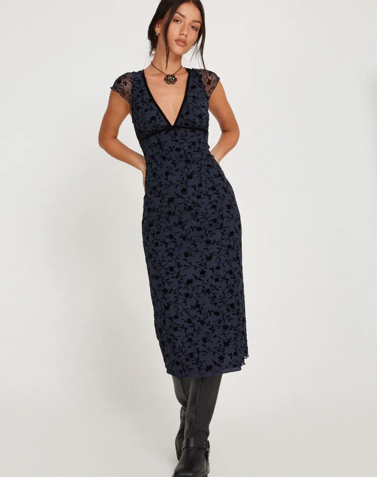 Vilinia Midi Dress in Pretty Petal Flock Black
