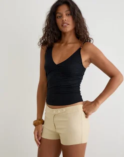 Wesara Short in Tailoring Buttercream