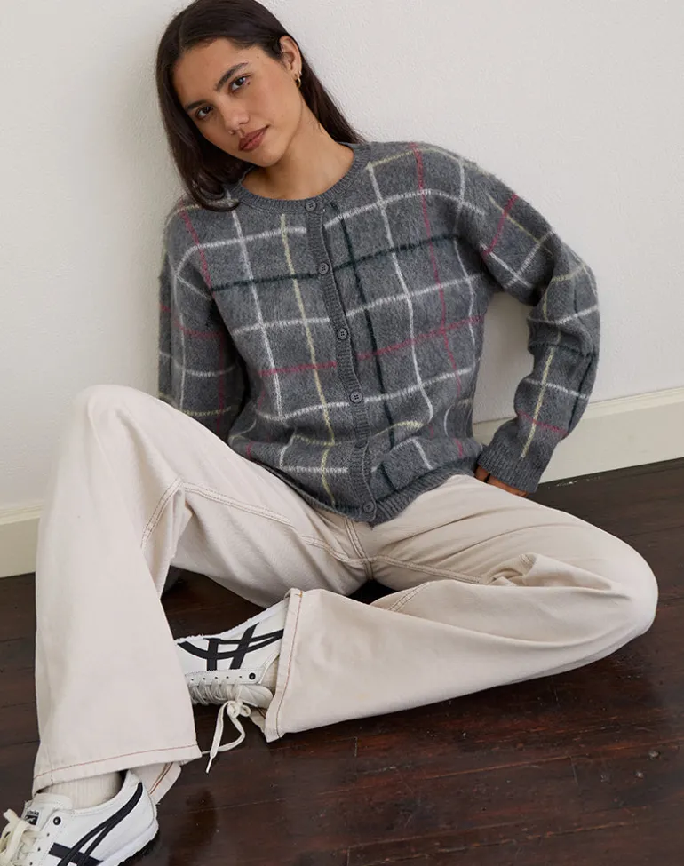 Wisola Cardigan in Knit Country Check Grey