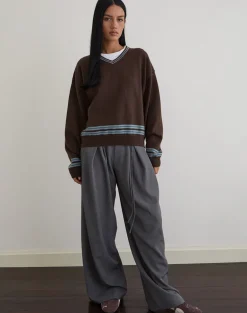 Yarnia Slouchy V-neck Jumper in Brown and Blue